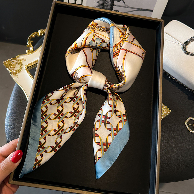 Luxury Female Square Scarf Cha - Silk Blouse recension och pris